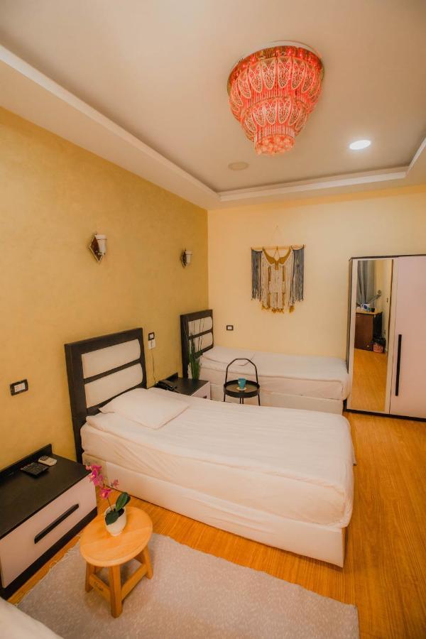 Cairo Capital Plaza Hotel Bagian luar foto