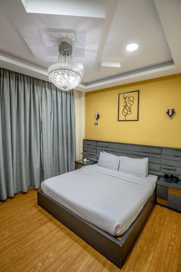 Cairo Capital Plaza Hotel Bagian luar foto