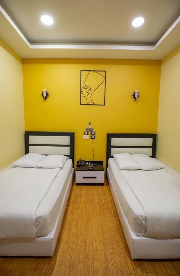 Cairo Capital Plaza Hotel Bagian luar foto