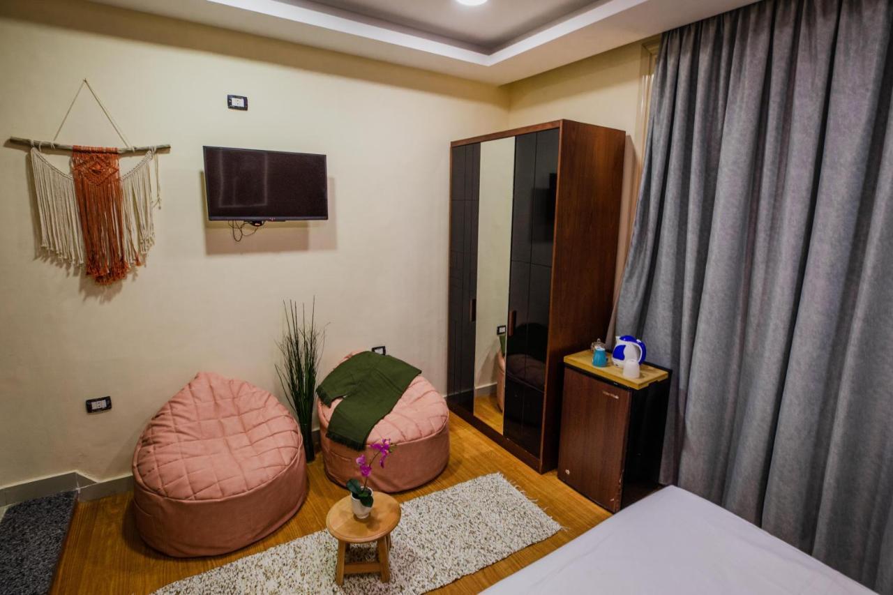 Cairo Capital Plaza Hotel Bagian luar foto