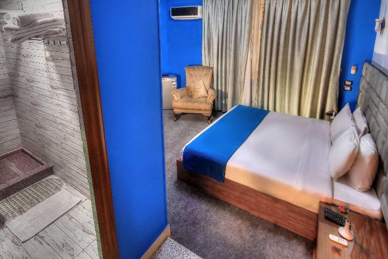 Cairo Capital Plaza Hotel Bagian luar foto